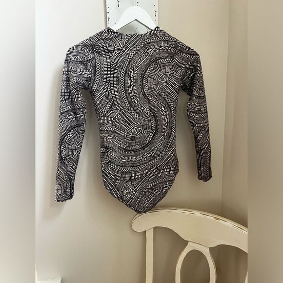 Maaji Tropical Long Sleeve Swimsuit reversible rash guard; small rare! - Picture 8 of 12